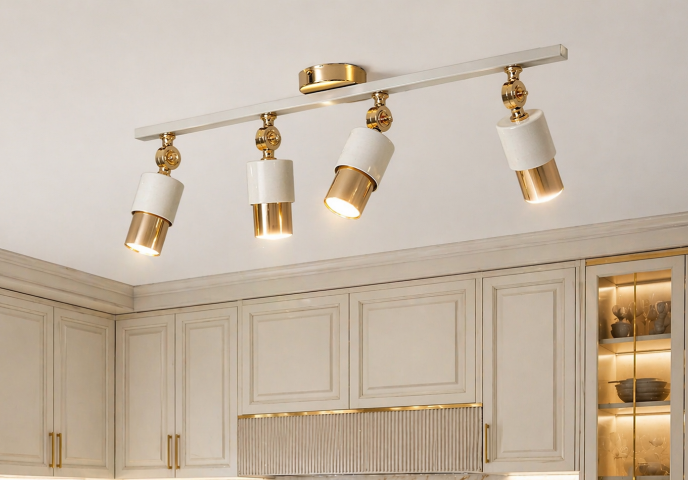 Lotus 4'lü Dekoratif Gold Kaplama & Krem Modern Avize & Aplik (GÜNIŞIĞI LED AMPULLER DAHİLDİR...)